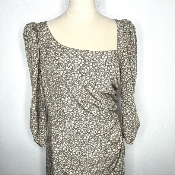 ASTR The Label Olive Floral Midi Dress - Picture 5 of 12